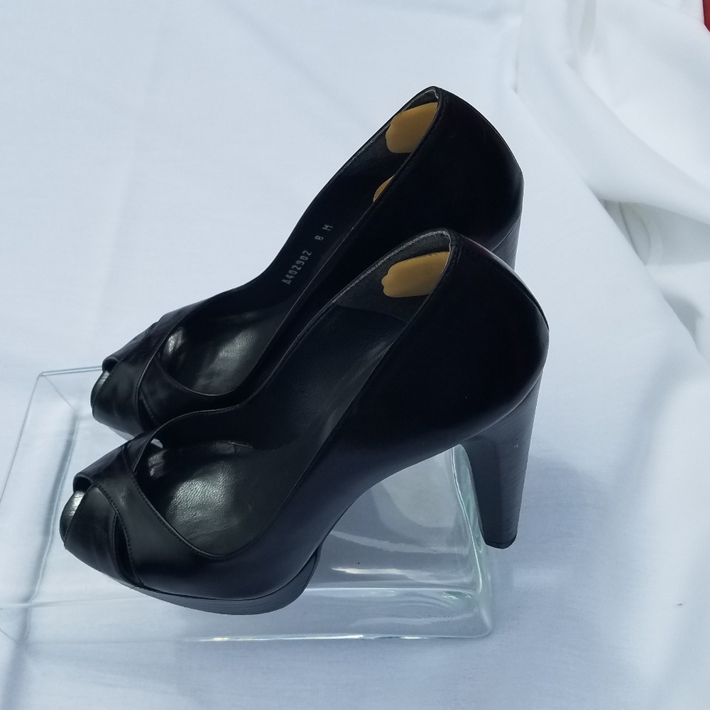 Stuart Weitzman Black Heels A402902